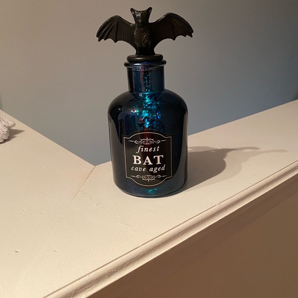 Set of Three Decorative Halloween Potion Bottles with lights - Picture 12 of 12